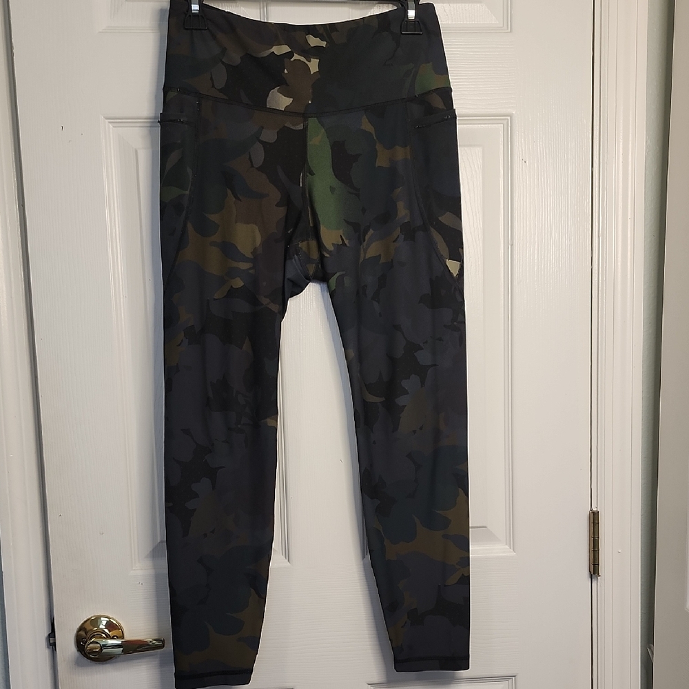 OLD NAVY ACTIVE WOMA'S LEGGINS